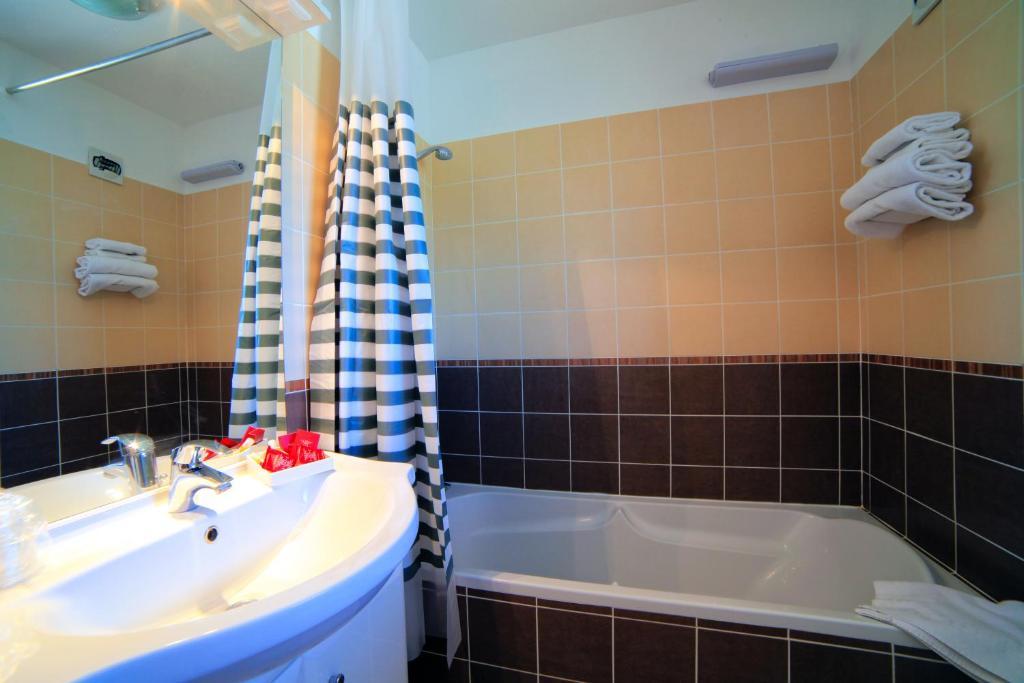 Residence Cote Sud Peypin 部屋 写真